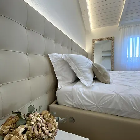 Grenier Blanc2 Elegante Mansarda 3 5 Ospiti * San Vicenzo di Galliera