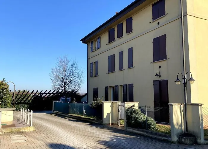 Grenier Blanc2 Elegante Mansarda 3 5 Ospiti Apartament *