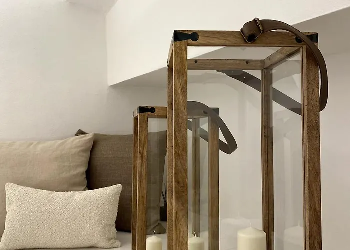 Grenier Blanc2 Elegante Mansarda San Vicenzo di Galliera