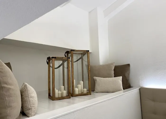 Grenier Blanc2 Elegante Mansarda Апартаменты *