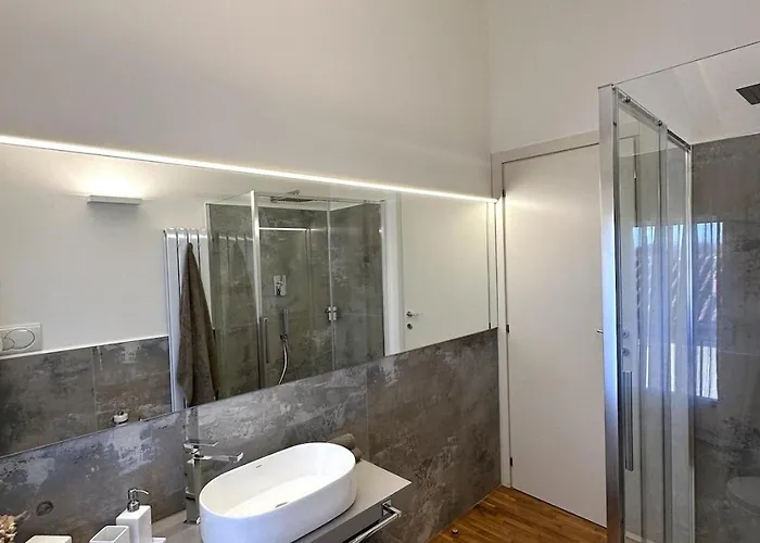 Appartement Grenier Blanc2 Elegante Mansarda